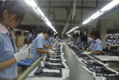 電子廠打工全方位指南 安全、規(guī)范與權(quán)益保障注意事項(xiàng)